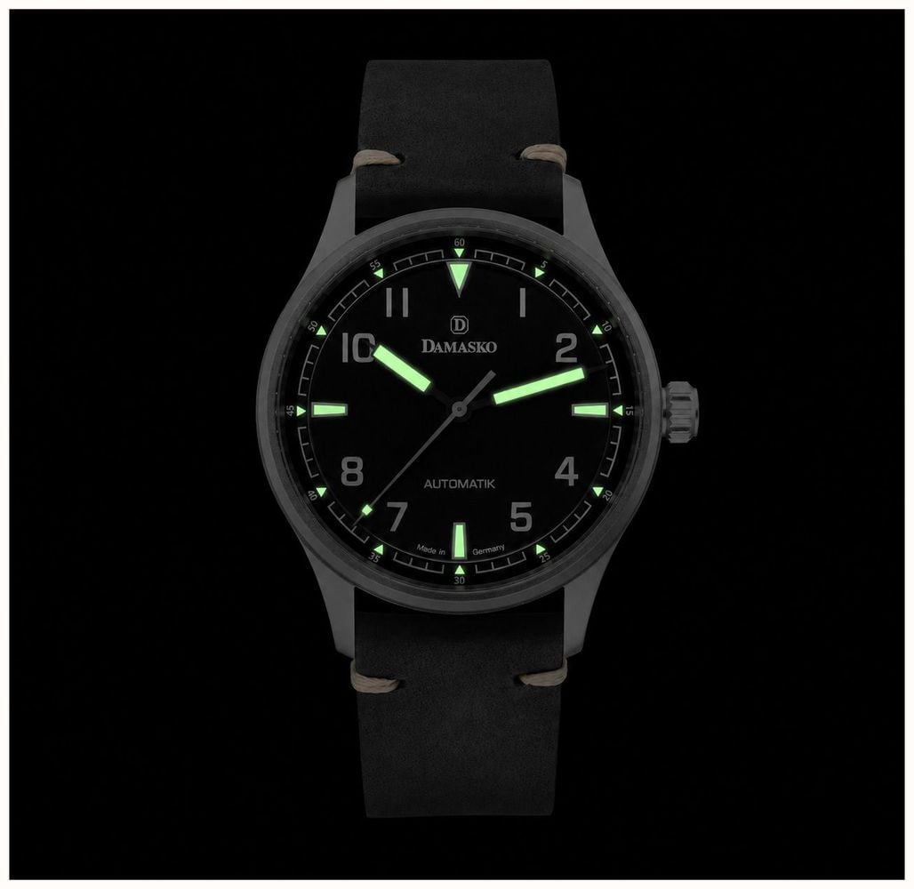 Damasko DF10 Three-Hand Automatic (39mm) Black Dial / 'Vintage' Black Leather Strap Watch DF10-AUTO BLACK - alternate view 4