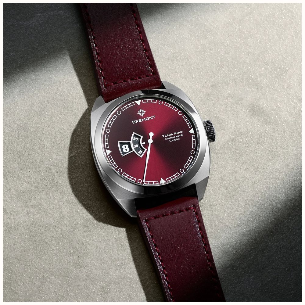 Bremont Terra Nova Jumping Hour Automatic (40.5mm) Burgundy Sunray Lacquered Dial / Burgundy Leather Strap TN40-JH-SS-BG-L-S - alternate view 8