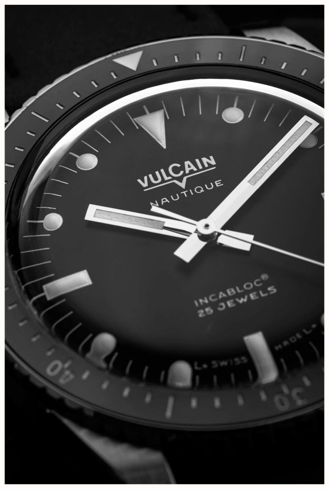 Vulcain Skindiver Nautique Automatic (38mm) Black Dial / Black Tropic Rubber Strap 660170B07.BAR200 - alternate view 2
