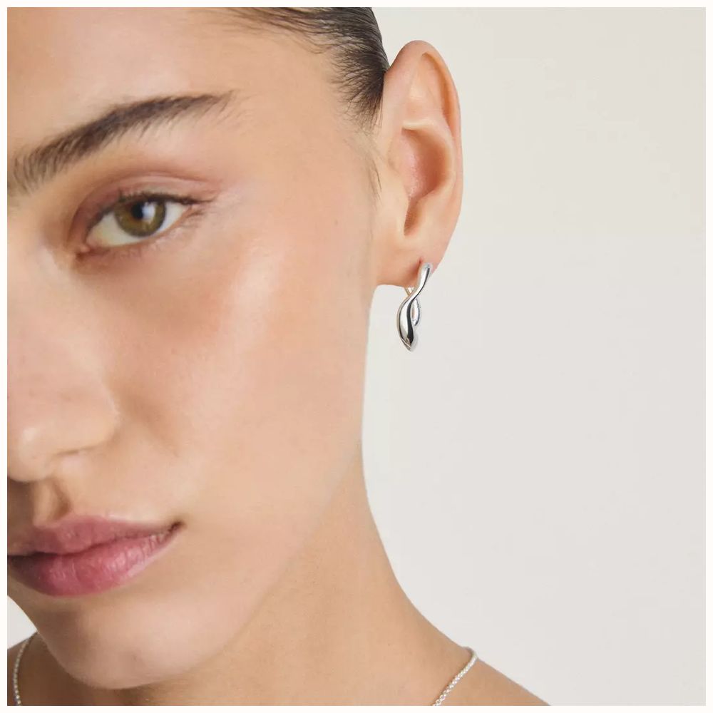 Thomas Sabo Bold Elegance Hoop Earrings Sterling Silver CR754-001-21 - alternate view 2