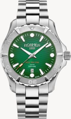 Roamer Men's Deep Sea 200 (43mm) Green Dial / Stainless Steel Bracelet 860833 41 75 71
