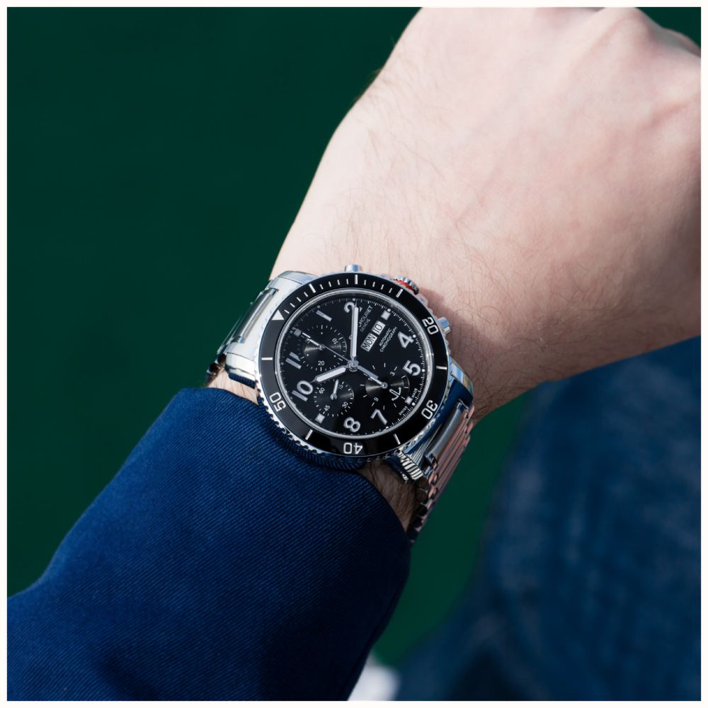 Emile Chouriet Challenger Deep Automatic Chronograph (43.5mm) Black Sunray Dial / Stainless Steel Bracelet 22.1169.G.6.AW.59.6 - alternate view 5