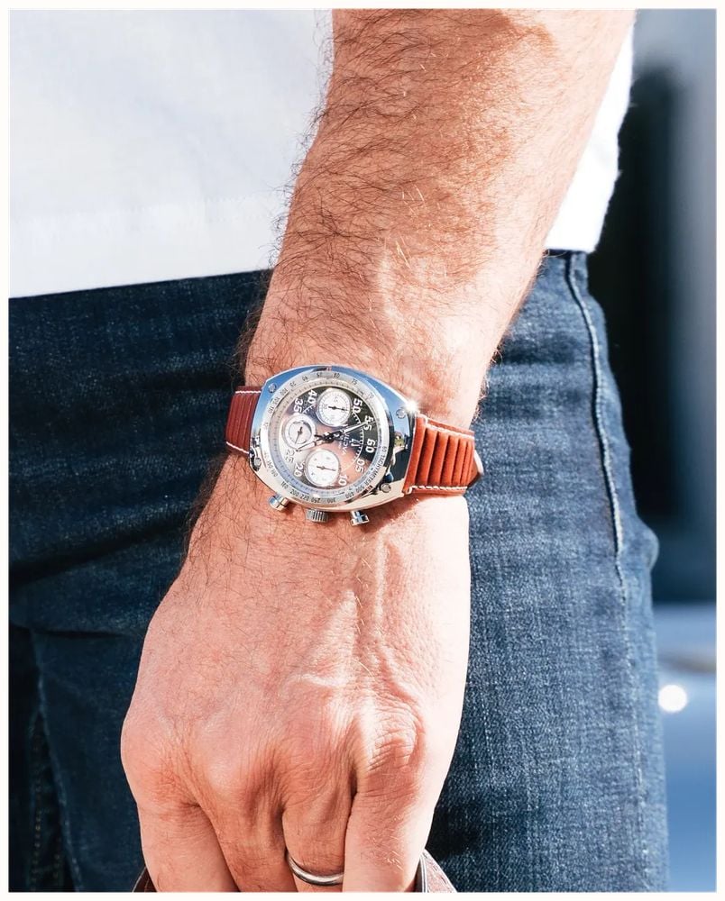 Bulova SHELBY Racer Chronograph Limited Edition (40.5mm) Silver Dial / Stainless Steel Bracelet 96K118 - alternate view 5