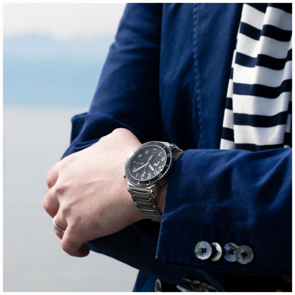 Emile Chouriet Challenger Deep Automatic Chronograph (43.5mm) Black Sunray Dial / Stainless Steel Bracelet 22.1169.G.6.AW.59.6 - alternate view 7