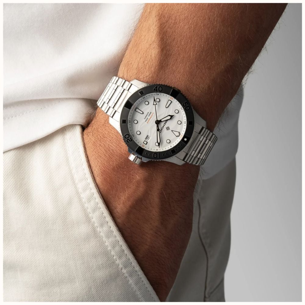 Bremont Supermarine 500M Automatic (43mm) Polar White 3D Wave Pattern Dial / Stainless Steel Bracelet SM43-DT-SS-WH-B - alternate view 7
