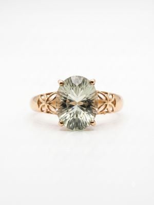 9ct Yellow Gold Fancy Cut Light Blue Stone Ring J2142