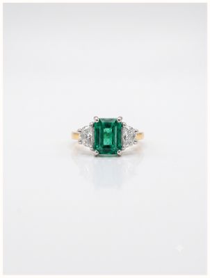 clarks diamonds Lab Emerald And Diamond Trilogy Ring 18ct Yellow Gold J58325