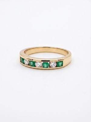 Perfection Diamond 9ct Yellow Gold Diamond And Emerald Et Ring J93978