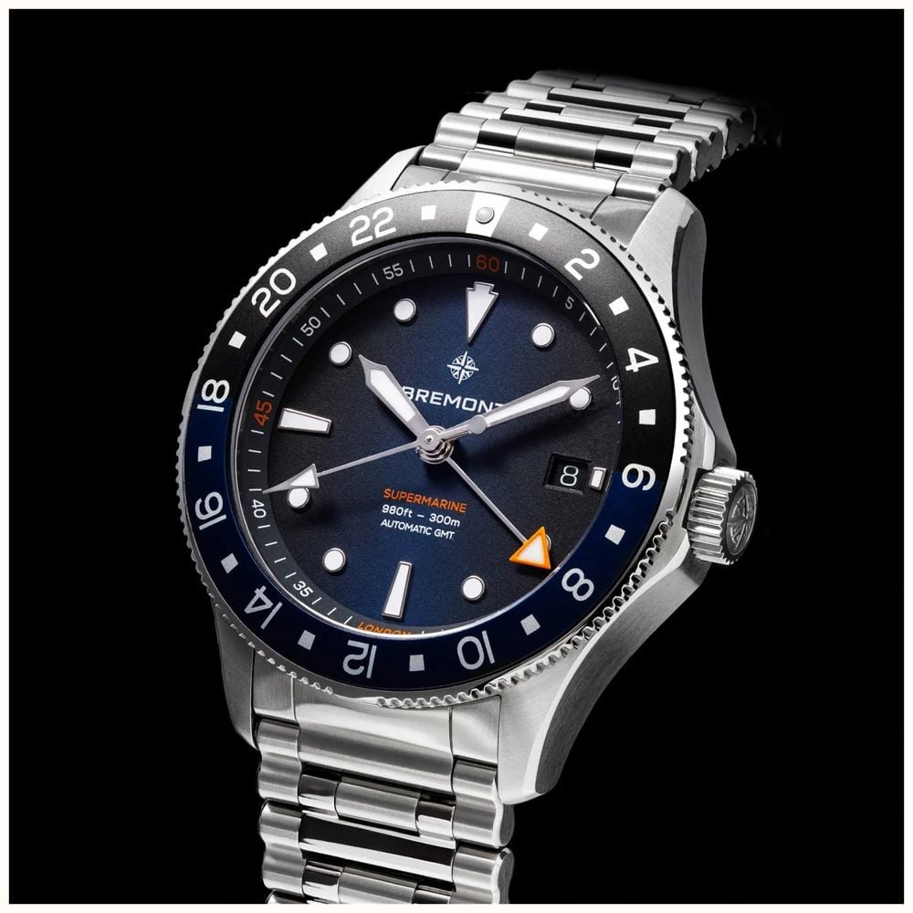 Bremont Supermarine 300M GMT Limited Edition (40mm) 'Glacier' Blue Gradient Dial / Stainless Steel Bracelet SM40-GMT-SS-BLBK-B - alternate view 3