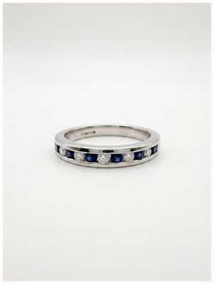 Platinum Diamond And Sapphire Ring Band size m BJR0490