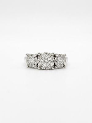 Round Brilliant Natural Diamond 18ct White Gold Trilogy Ring JM2793