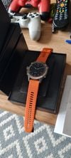 Customer picture of Garmin Fenix 6 Pro Sapphire | Titanium Grey | Titanium Strap and Ember Orange Strap 010-02158-23