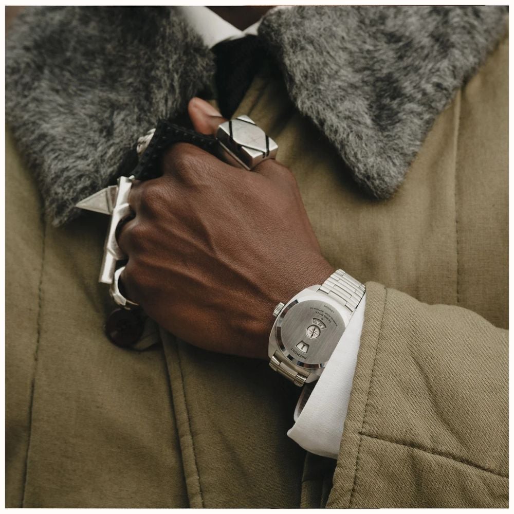 Bremont Terra Nova Jumping Hour Automatic (38mm) Closed-Case Dial / Stainless Steel Bracelet TN38-JH-SS-CC-B - alternate view 7