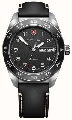Victorinox Swiss Army Quartz (42mm) Black Dial / Black Leather Strap 242041