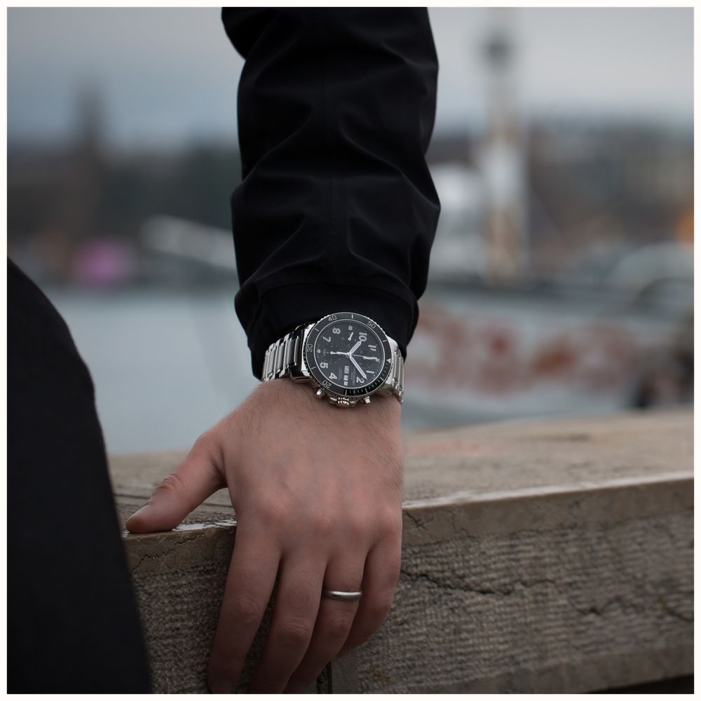 Emile Chouriet Challenger Deep Automatic Chronograph (43.5mm) Black Sunray Dial / Stainless Steel Bracelet 22.1169.G.6.AW.59.6 - alternate view 8