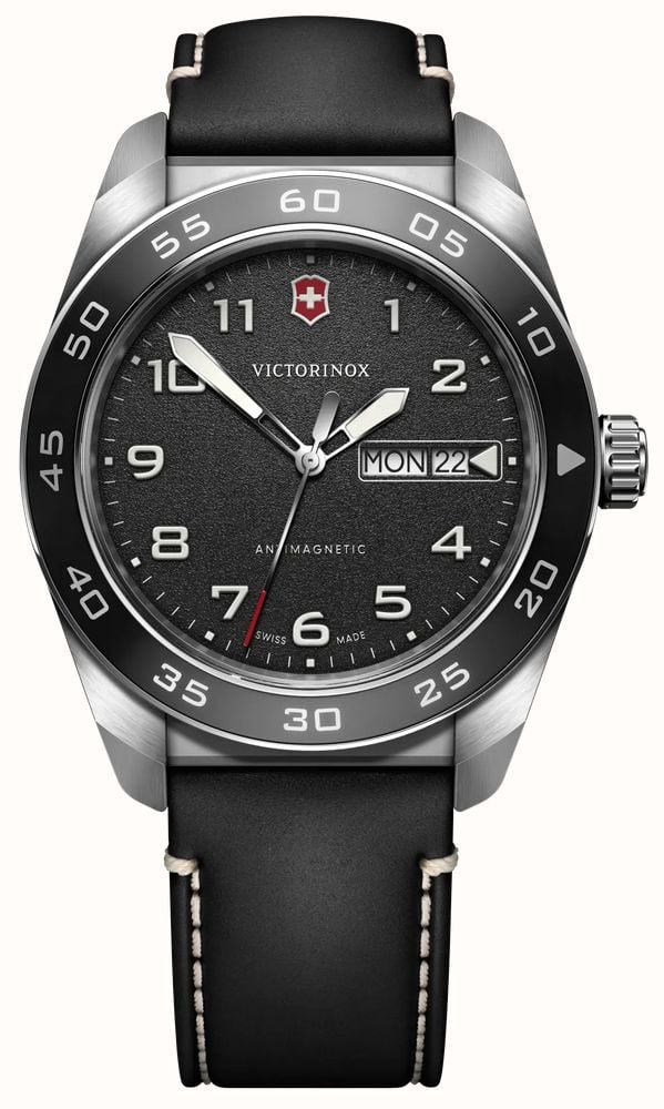 Victorinox Swiss Army Quartz (42mm) Black Dial Black Leather