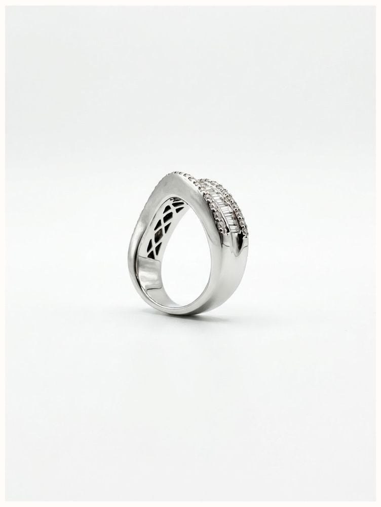 Baguette And Round Brilliant Natural Diamond 18ct White Gold Cocktail Ring JM4539 - alternate view 3