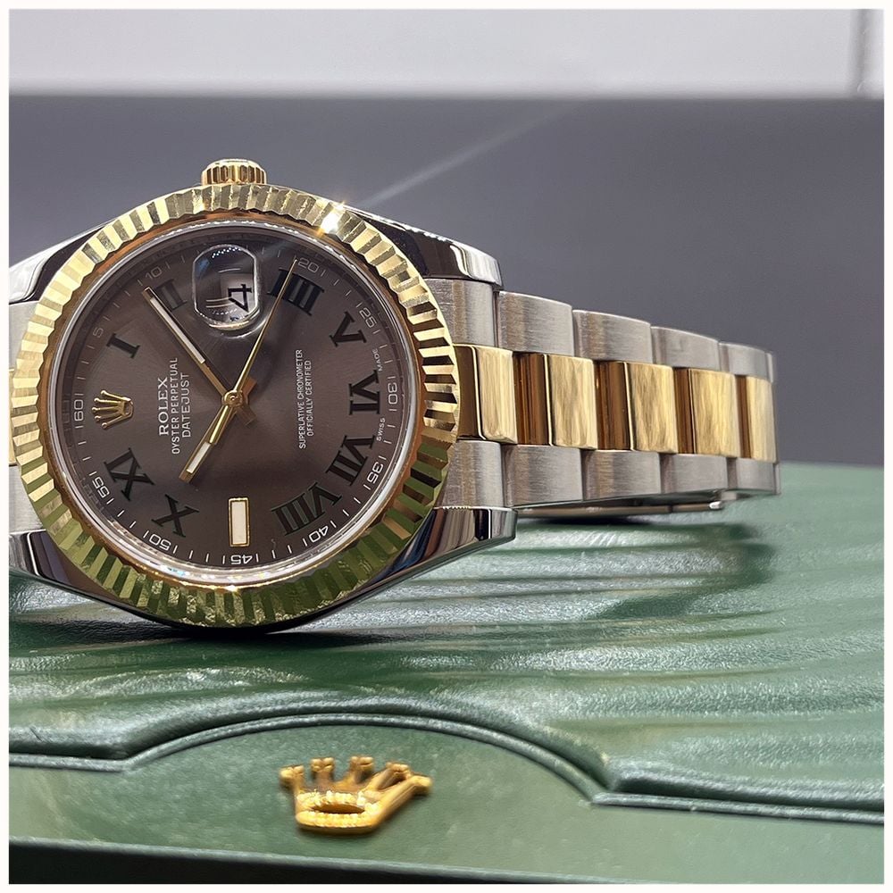 Pre-owned Rolex Oyster Perpetual Datejust (41mm) Grey Sunray Dial / Two-Tone Stainless Steel Bracelet JMP-1443911 - alternate view 4