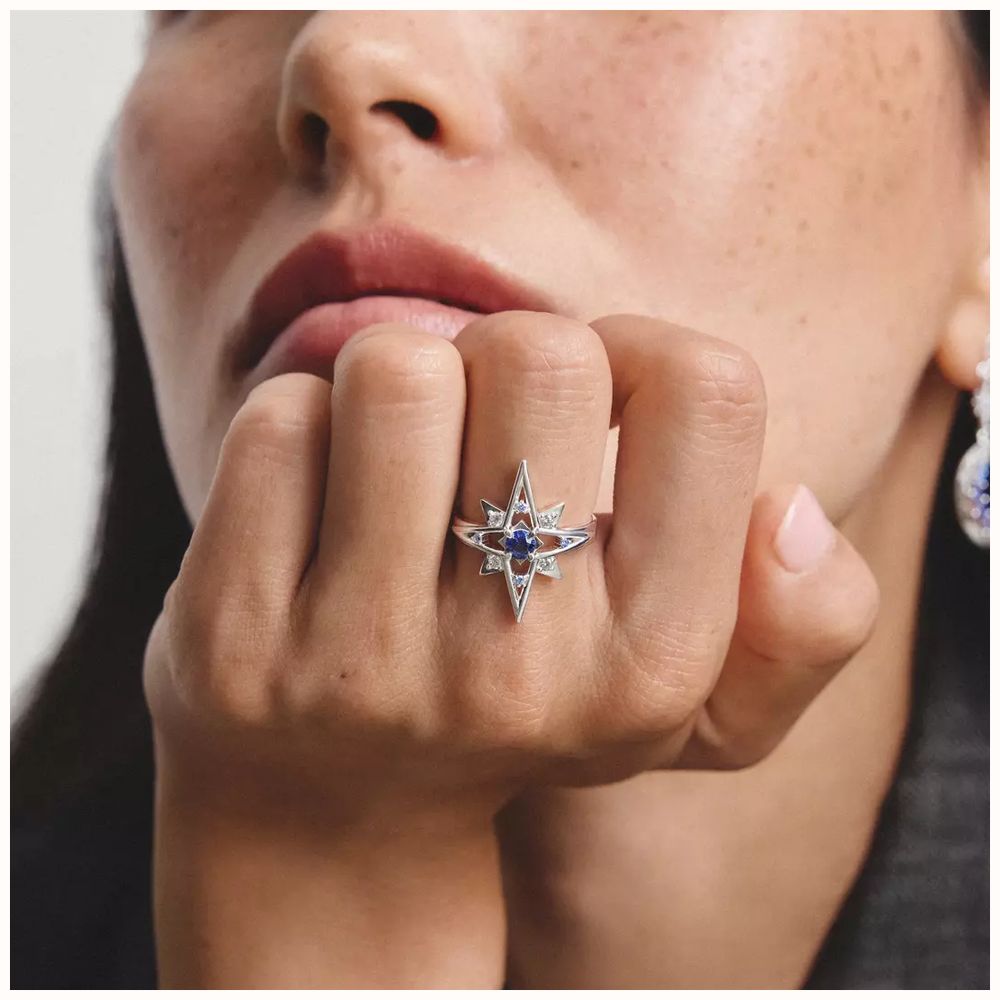 Thomas Sabo Star Ring With Blue Stones Sterling Silver TR2550-166-1-52 - alternate view 4