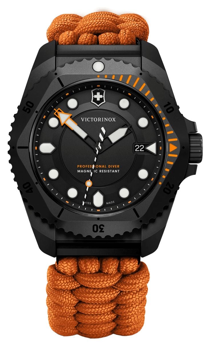 Victorinox 242069.1 Dive Pro Quartz (43mm) Black Dial / Watch