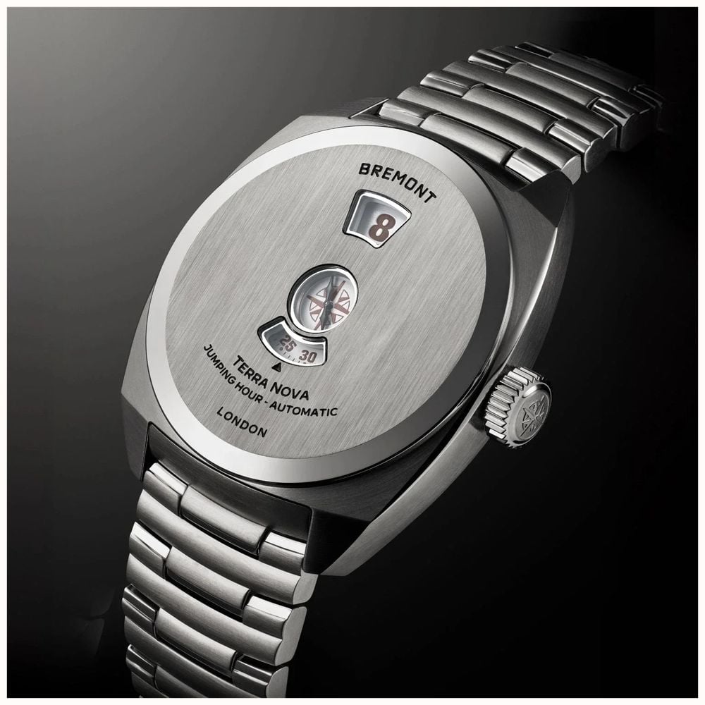 Bremont Terra Nova Jumping Hour Automatic (38mm) Closed-Case Dial / Stainless Steel Bracelet TN38-JH-SS-CC-B - alternate view 4