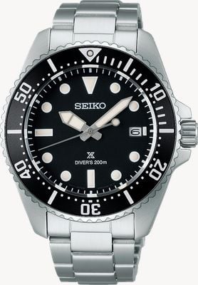 Seiko Prospex Solar Diver’s In Pure Black (41mm) Black Dial / Stainless Steel Bracelet SNE597P1
