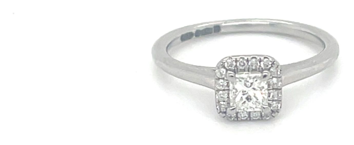 GEMEX ENG4981 Plat Princess Cut 0.31ct F VS2 Dia Halo Ring Jewellery