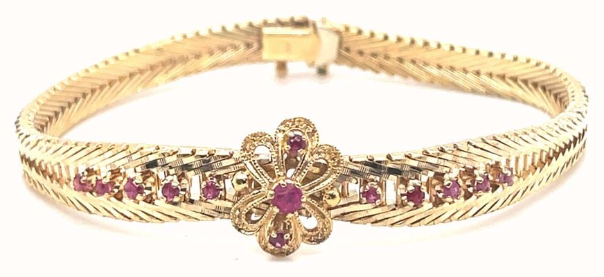 Pre-owned 18ct Ornate Ruby Flower Bracelet Dia Cut Edging J49177