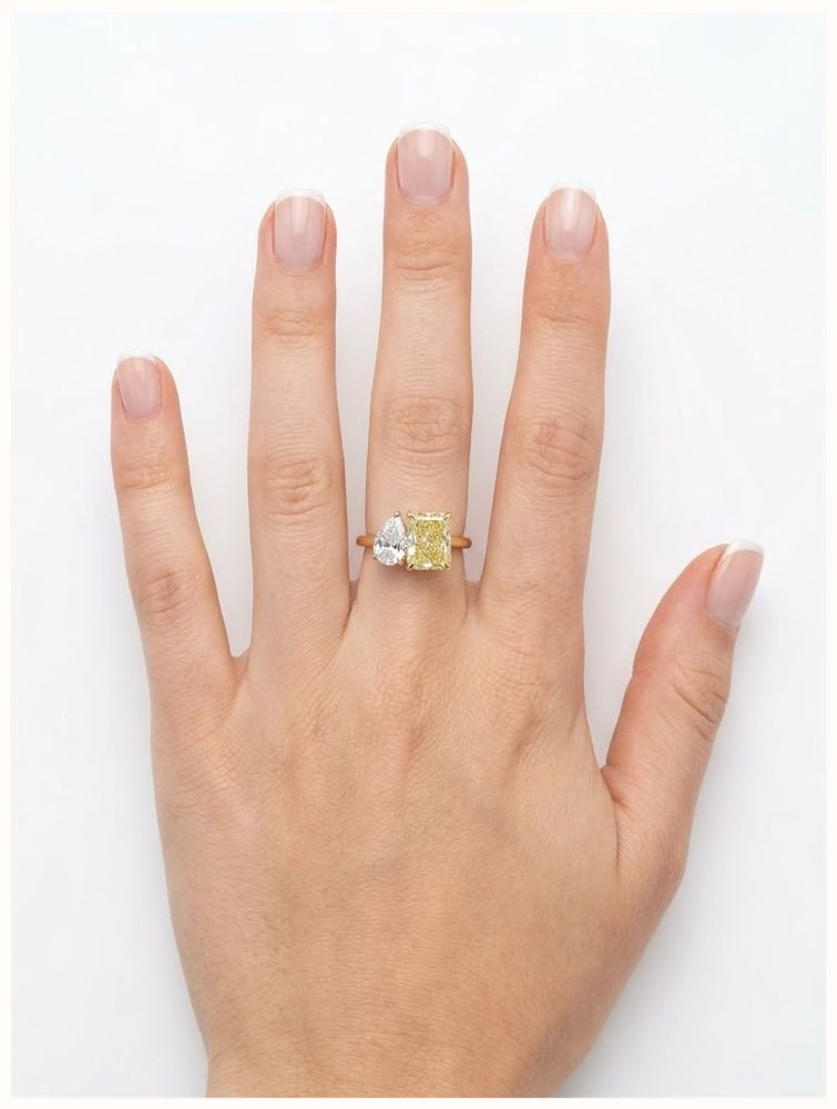 18ct Yellow Gold,Platinum Head LabGrown Diamond Yellow&White Toi Et MoiPear And Radiant Cut Ring J70164 - alternate view 3