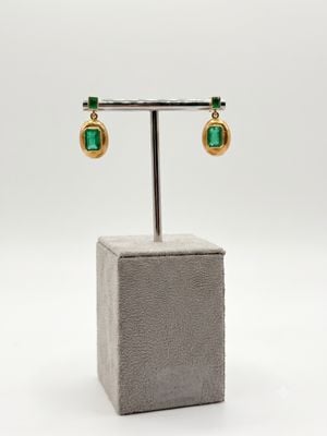 18ct Y/g Emerald Cut Emerald Drop Earrings Approx 2ct Each J3785