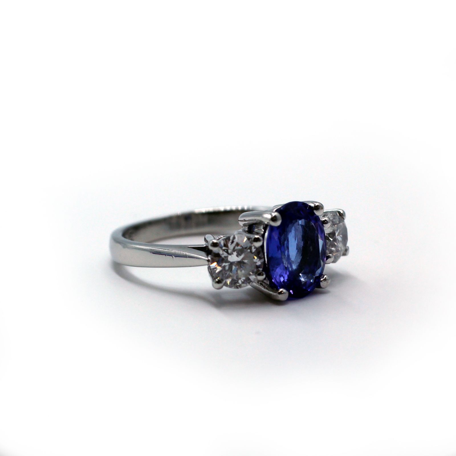 Pre-owned J97765 Tanzanite & Diamond Three Stone Platinum Jewellery