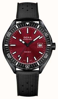 DOXA SUB 200 II Redcoral (44mm) Red Sunray Dial / Black Vintage-Inspired Rubber Strap 795.70.161.20