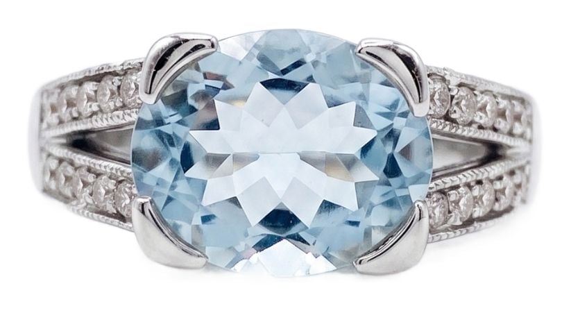 Pre-owned J32422 9ct White Gold Diamond And Aquamarine Ring Jewellery
