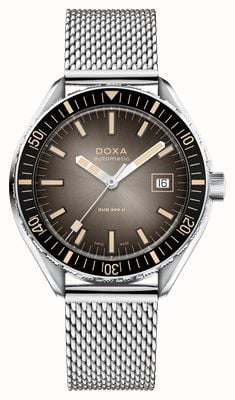 DOXA SUB 200 II Sharkhunter Vintage (44mm) Grey Gradient Dial / Stainless Steel Mesh Bracelet 795.10.101B.10
