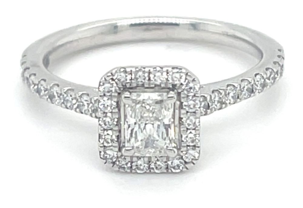 GEMEX ENG29337 Plat 0.32ct F VS2 Radiant Cut Dia Halo Jewellery