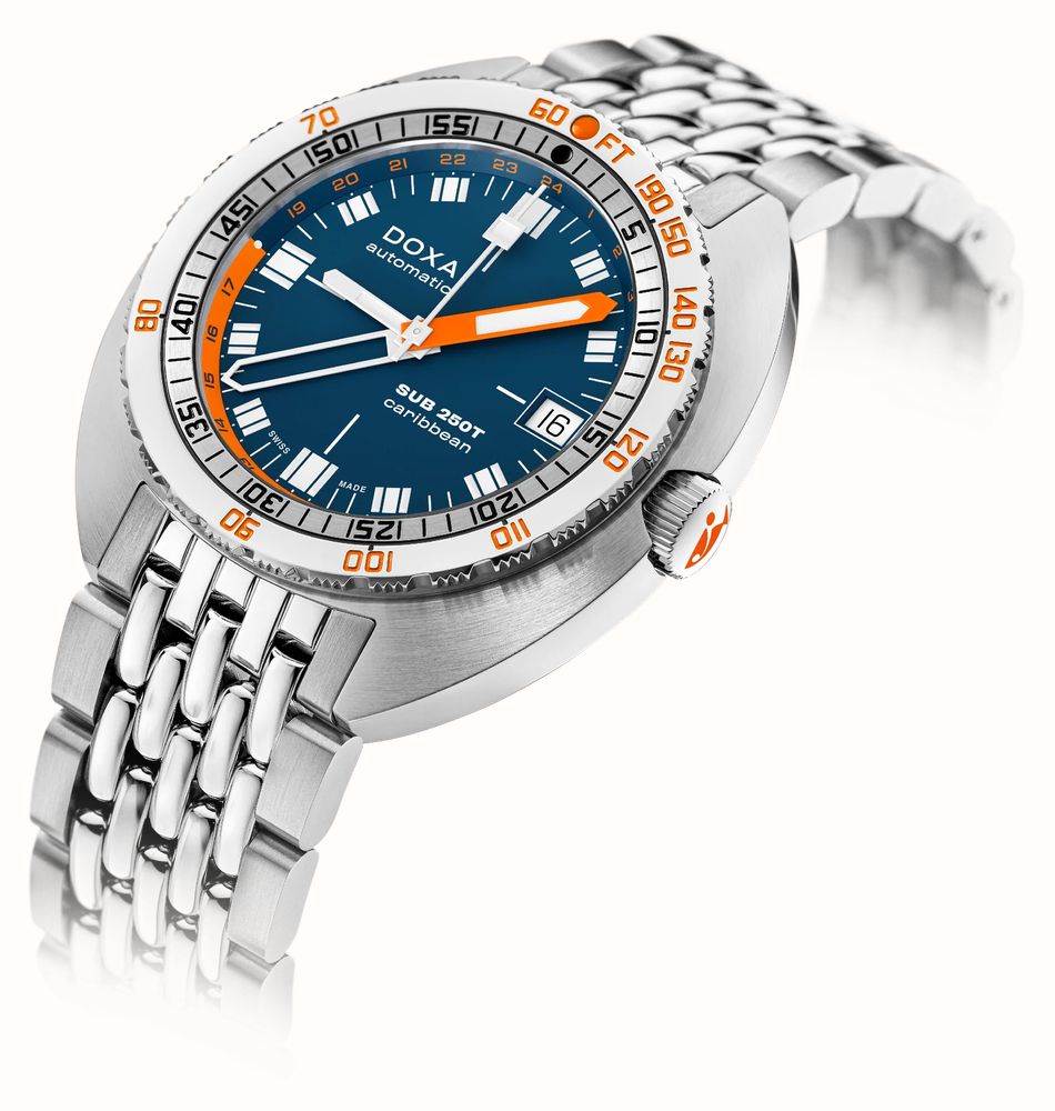 DOXA SUB 250T GMT Caribbean (40mm) Blue Iconic Dial / Stainless Steel Rice-Grain Bracelet Watch 855.10.201.10 - alternate view 3