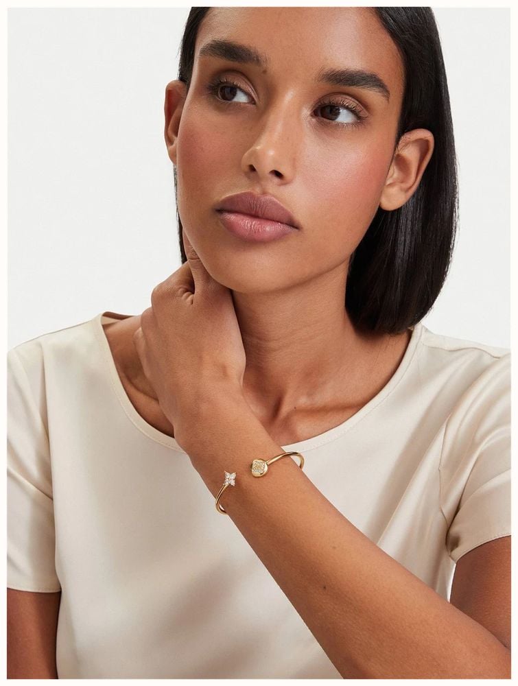Guess Womens Gold Plated SPINNING BLOOM Bracelet UBB06472YGL - alternate view 3