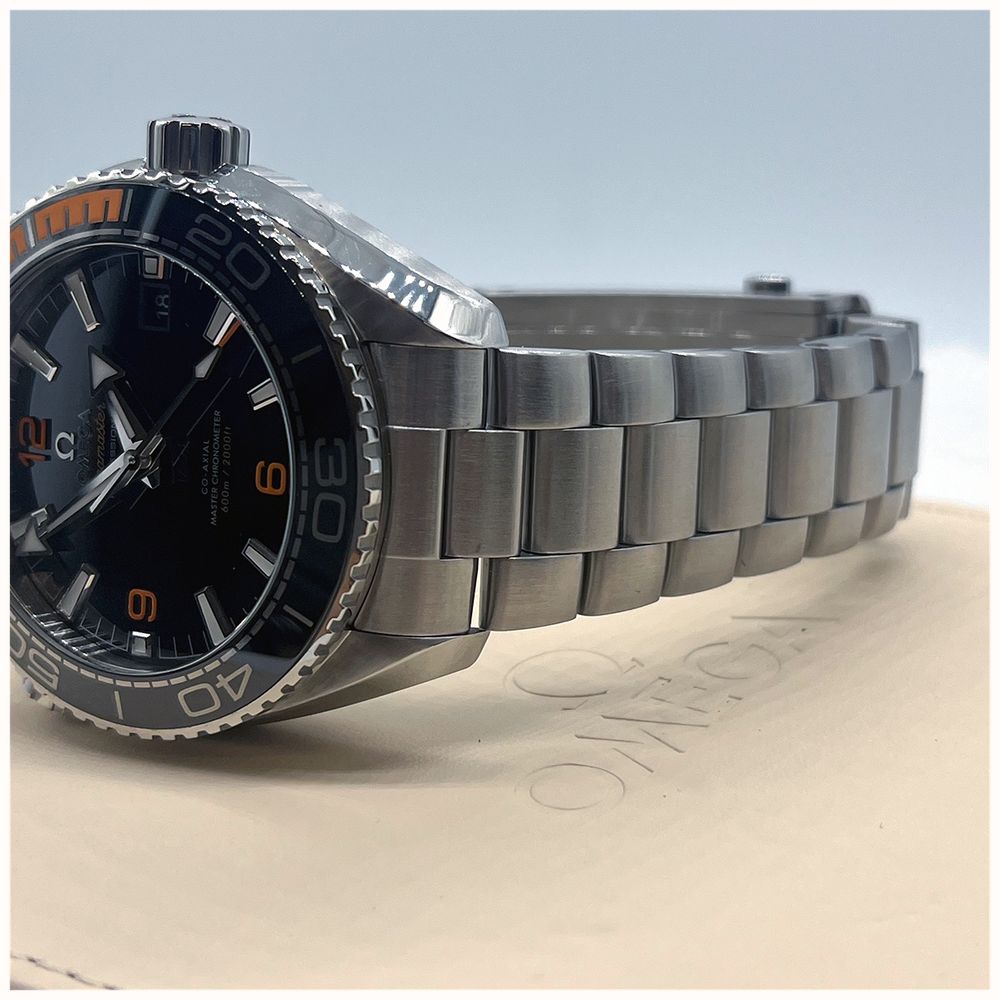 Pre-owned Omega Seamaster Planet Ocean Co-Axial Chronometer (42mm) Black Dial / Stainless Steel Bracelet Watch JMP-643445 - alternate view 3