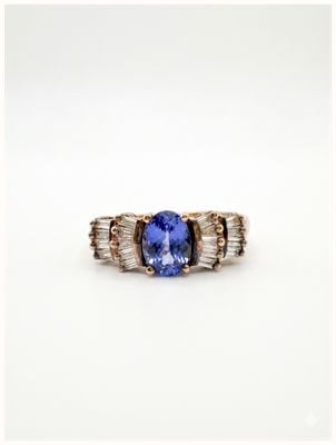 Pre-owned 9ct Yellow Gold Tanzanite And Diamond Ring J73632