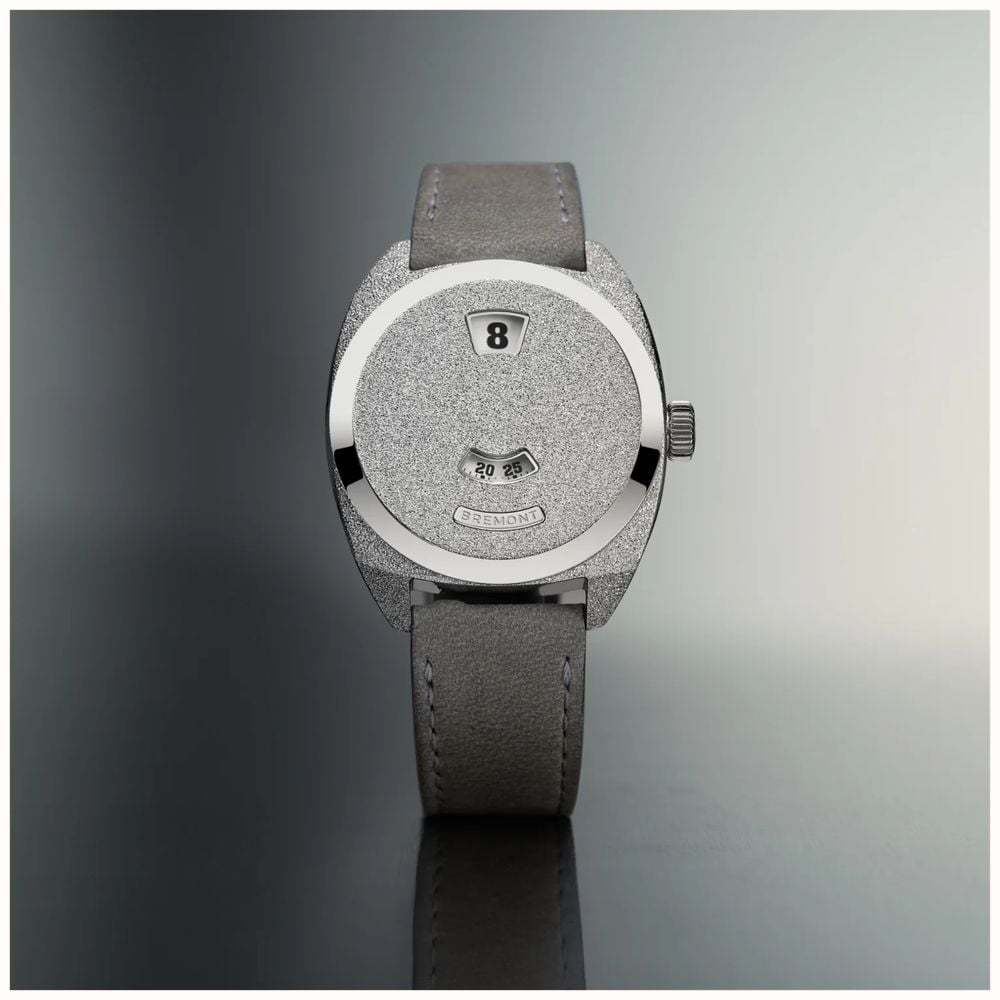 Bremont Terra Nova Jumping Hour Automatic (35mm) Frosted Dial / Grey Nubuck Leather Strap TN35-JH-FS-CC-L-S - alternate view 7