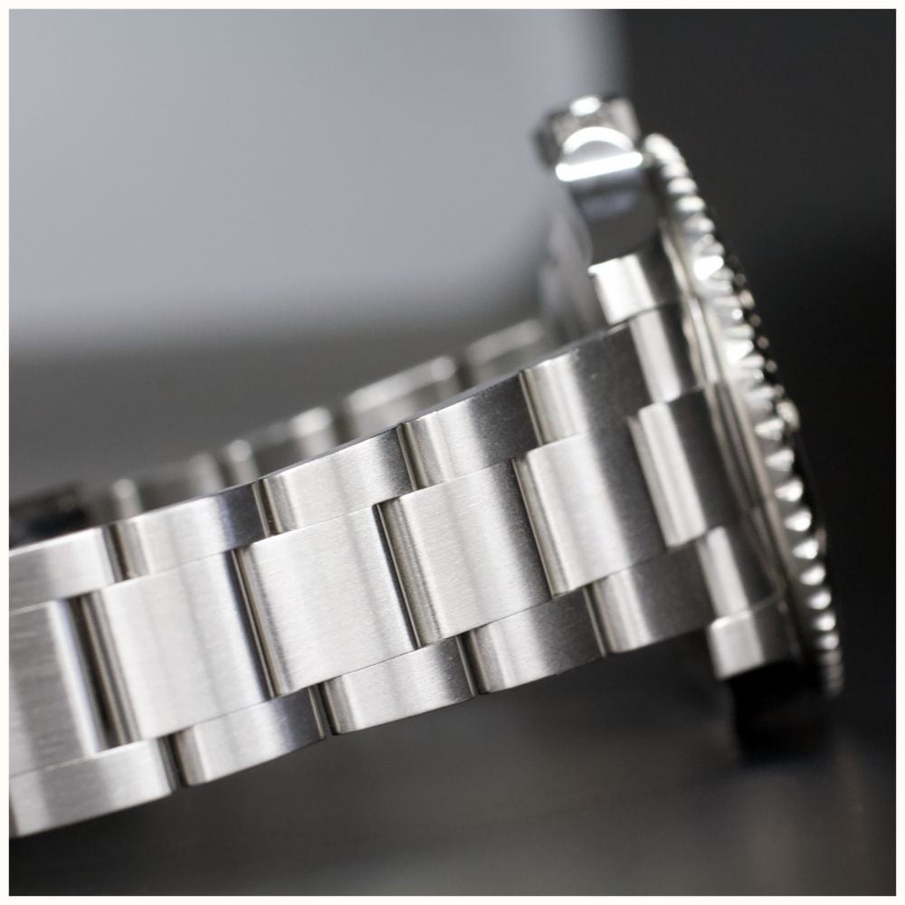 Pre-owned Rolex Submariner Date 116610LN - 2014 Box & Papers J12562 - alternate view 3