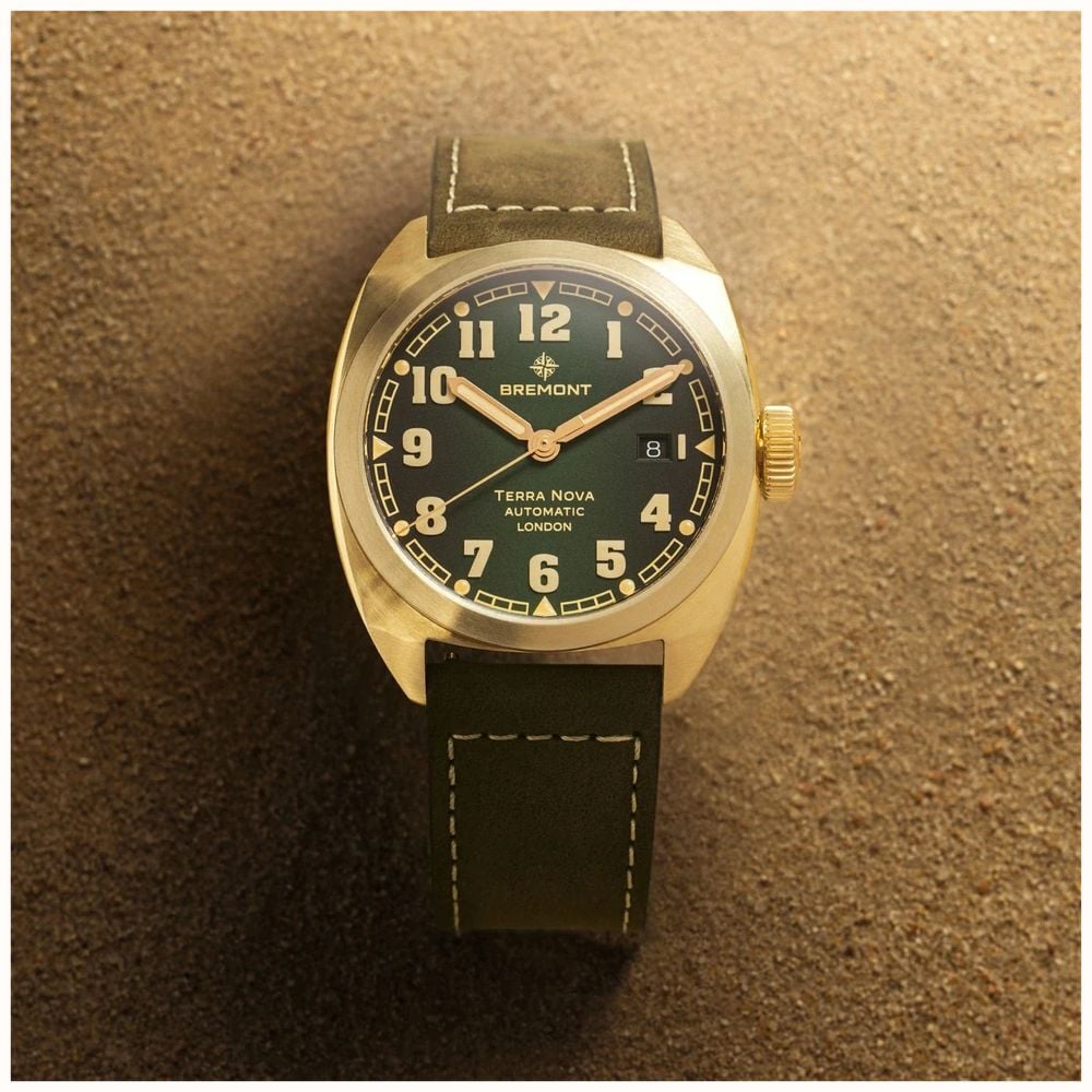 Bremont Terra Nova Date Automatic Bronze (40.5mm) Gradient Green Metal Dial / Khaki Green Nubuck Leather TN40-DT-BZ-GN-L-S - alternate view 6