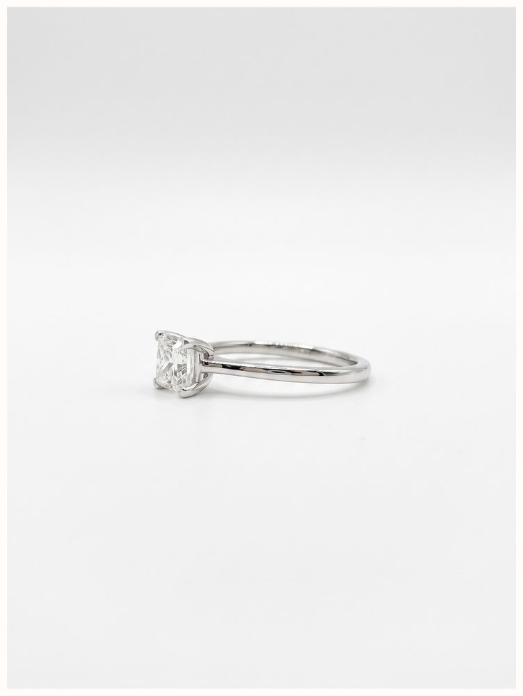 James Moore & Co 0.93ct Cushion Natural Diamond Platinum Solitaire Ring J71638 - alternate view 2