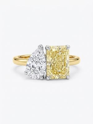 18ct Yellow Gold,Platinum Head LabGrown Diamond Yellow&White Toi Et MoiPear And Radiant Cut Ring J70164