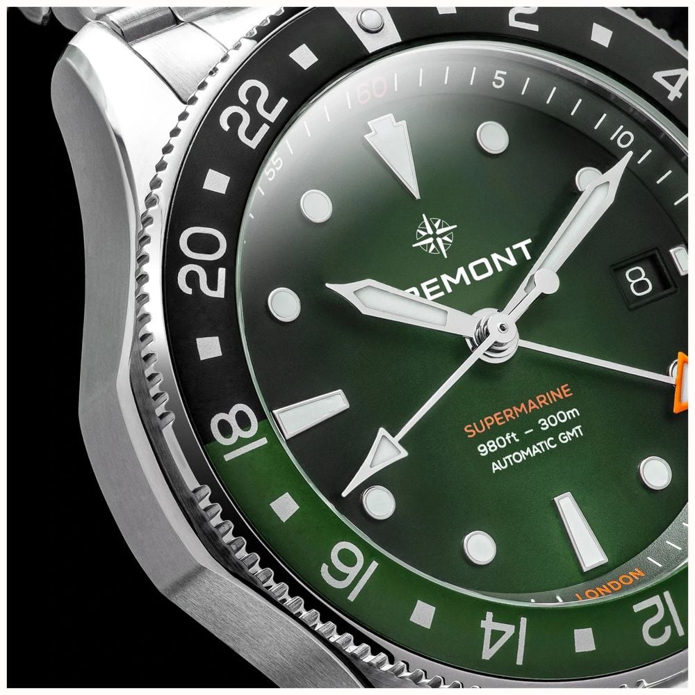 Bremont Supermarine 300M GMT Automatic (40mm) 'Tundra' Green Gradient Dial / Stainless Steel Bracelet SM40-GMT-SS-GNBK-B - alternate view 4