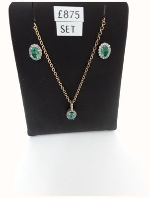 Pre-owned 9k Emerald Pendant Earrings Chain JM8685