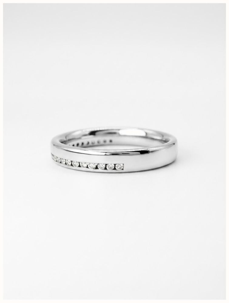 Round Brilliant Natural Diamond 18ct White Gold Half Eternity Ring JM9533 - alternate view 2