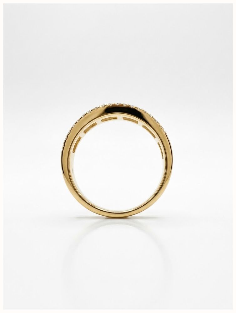 Baugette & Round Brilliant Cut Diamonds 18ct Yellow Gold Band Ring J94681 - alternate view 3
