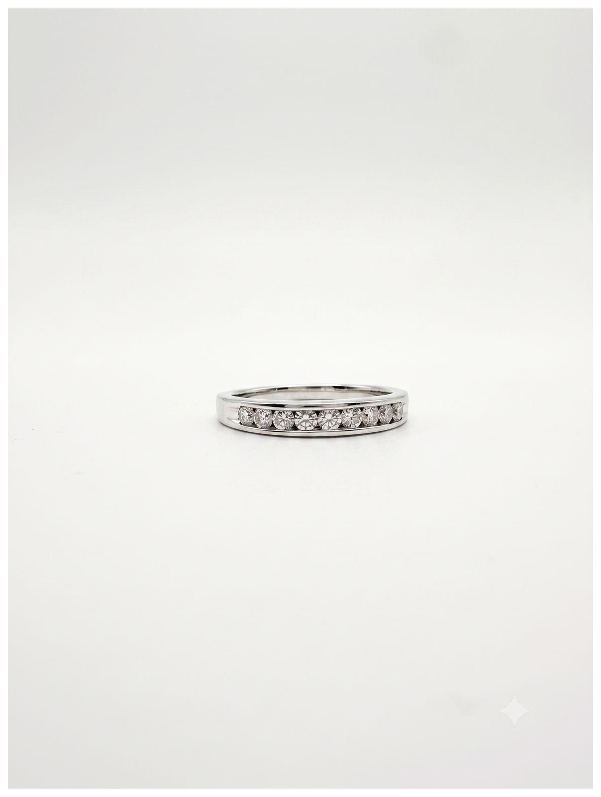 James Moore J57312 9ct White Gold 9 Stone 0.50ct Diamond Jewellery