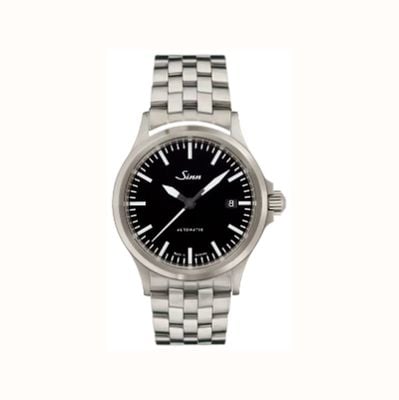 Sinn 556 I Automatic (38.5mm) Glossy Black Dial / Fine Link Stainless Steel Bracelet 556.010 FINE LINK BRACELET